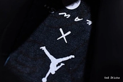 retro 4 Vibrant kaws 2906 930155- black Air Nike Jordan 540 0619